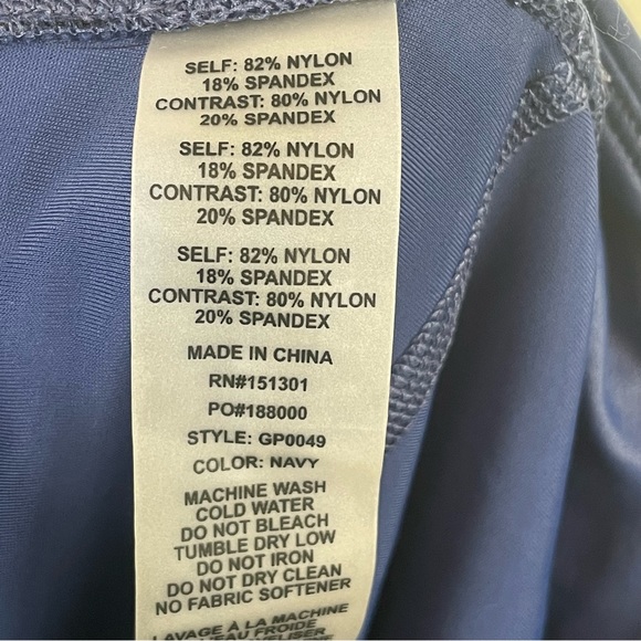 Good American High Waisted Power Leggings Mesh Blue - Picture 10 of 12